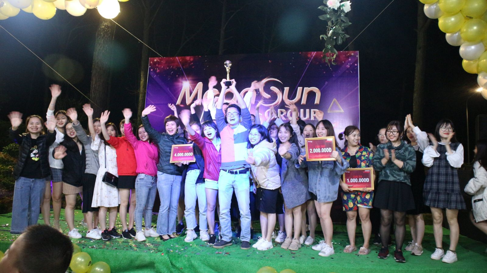 Kết nối nhân viên megasun group